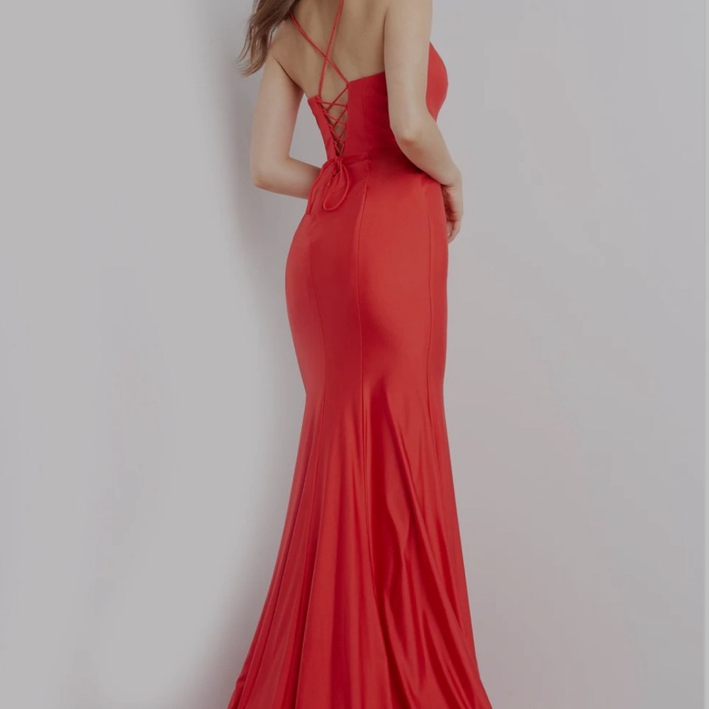 Elegant Red Evening Gown